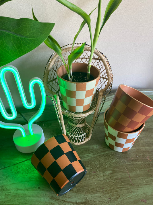Checkered Terracotta Plant Pot