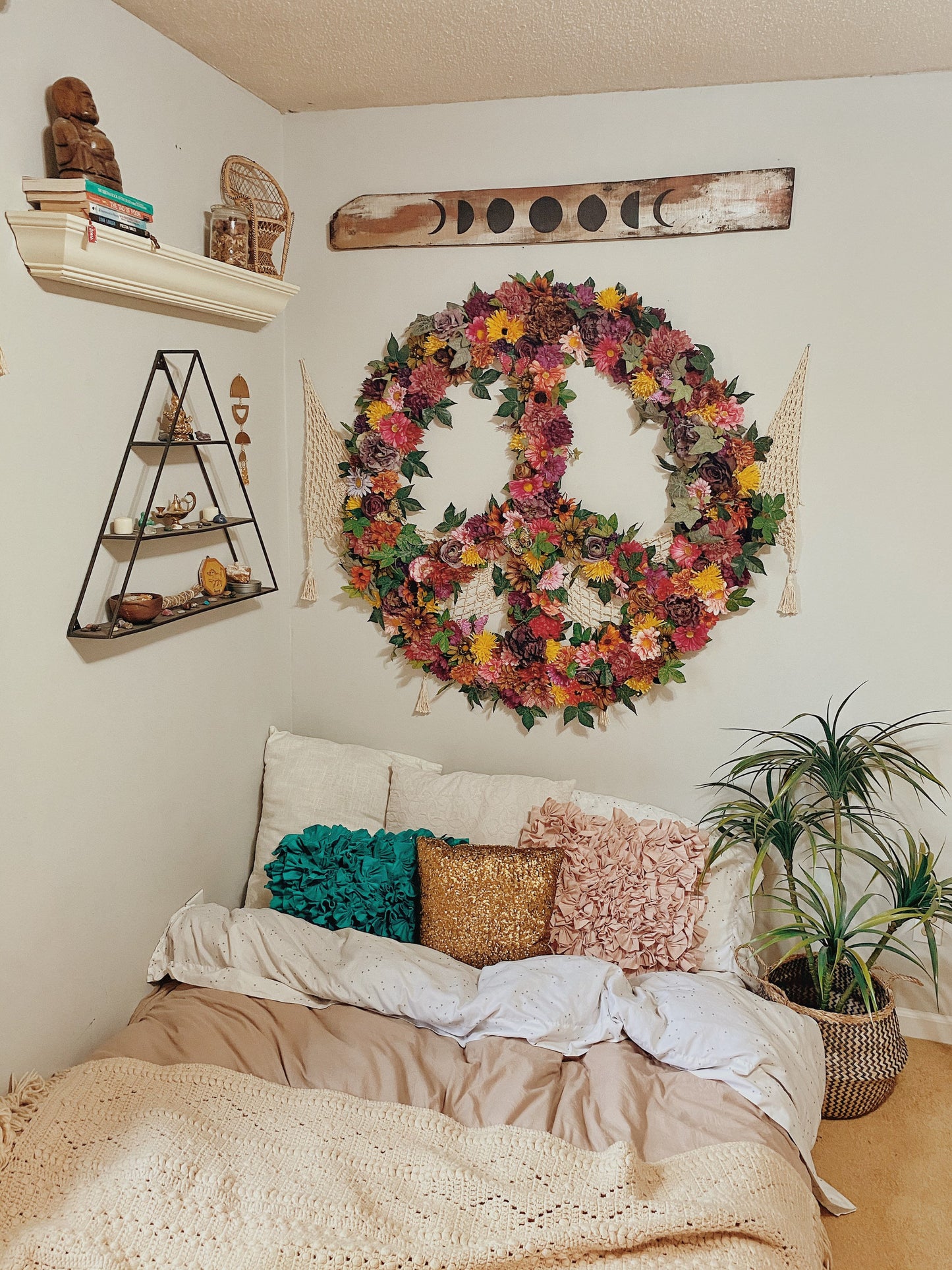 Peace Out Floral Wall Hanging